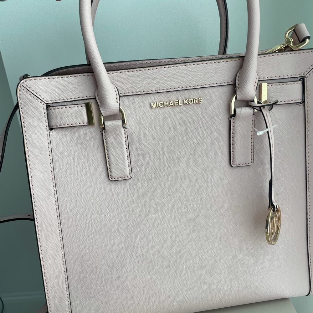 Michael Kors Large Tote Bag - Picture 2 of 12